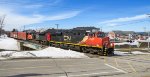 ES44DC 2257 leads CN 402